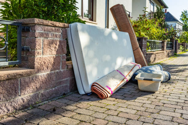 Best Basement Cleanout Services  in Farmingdale, NJ
